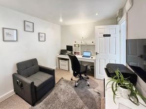 Photo 18- click for photo gallery